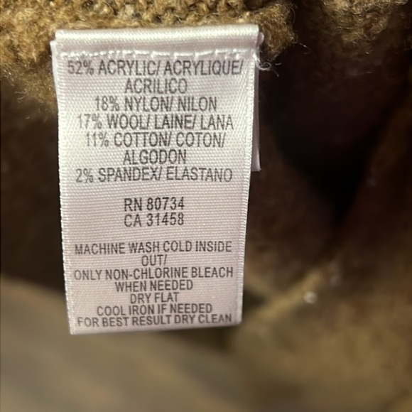 BCBG Maxazria Brown Knit Long Sleeve Button Down Cardigan Sweater Women M VINTGE - Picture 3 of 10